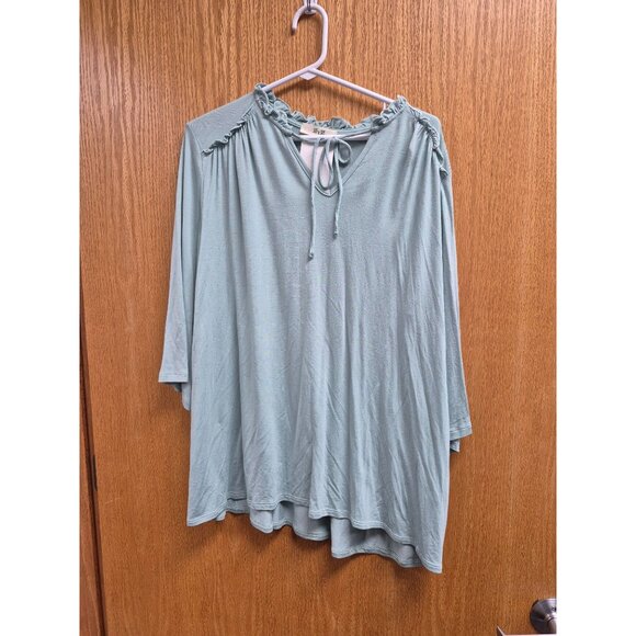 3/4 Sleeve Ruffle Tunic Top Green Women's Shirt Medium - Picture 2 of 5